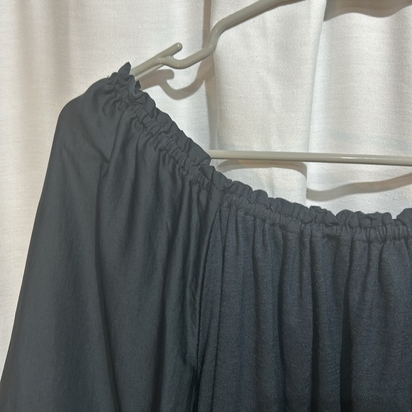 ANTHROPOLOGIE Black Blouse with Bell Sleeves Size XS - Picture 3 of 6